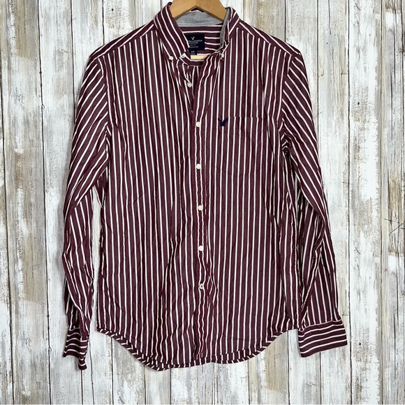 American Eagle Outfitters Other - American Eagle Maroon Classic Fit Button Down